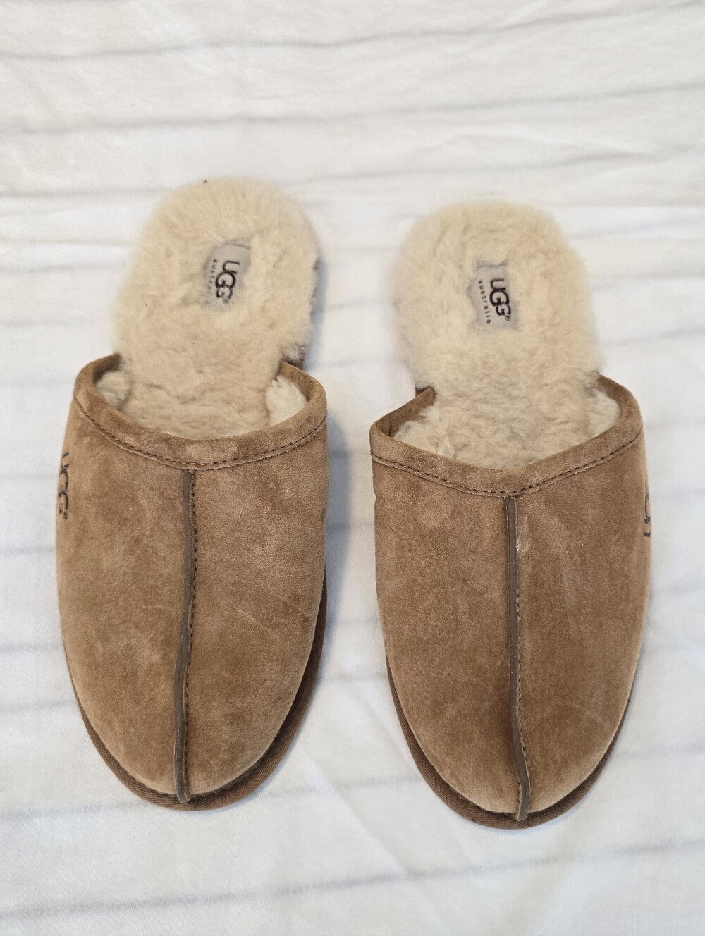 NWT UGG Australia Men's Scuff Slipper Chestnut Suede Shearling - Size 10